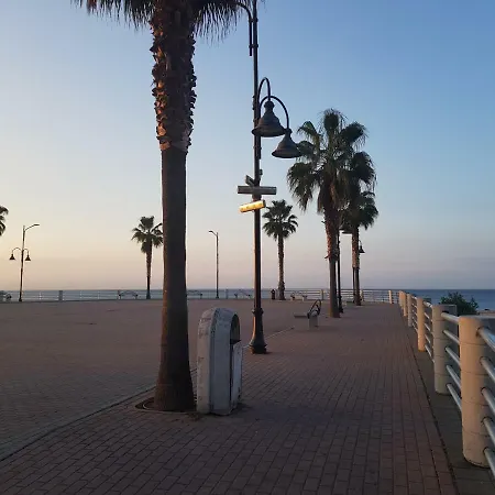 Passeggiata Al Mare 公寓