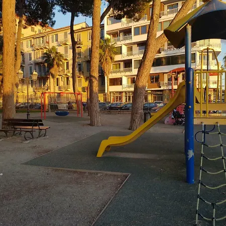 Passeggiata Al Mare